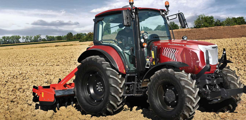 MC_RS2B_X5_MetallicRed_NewDecal_Field_PowerHarrow_001